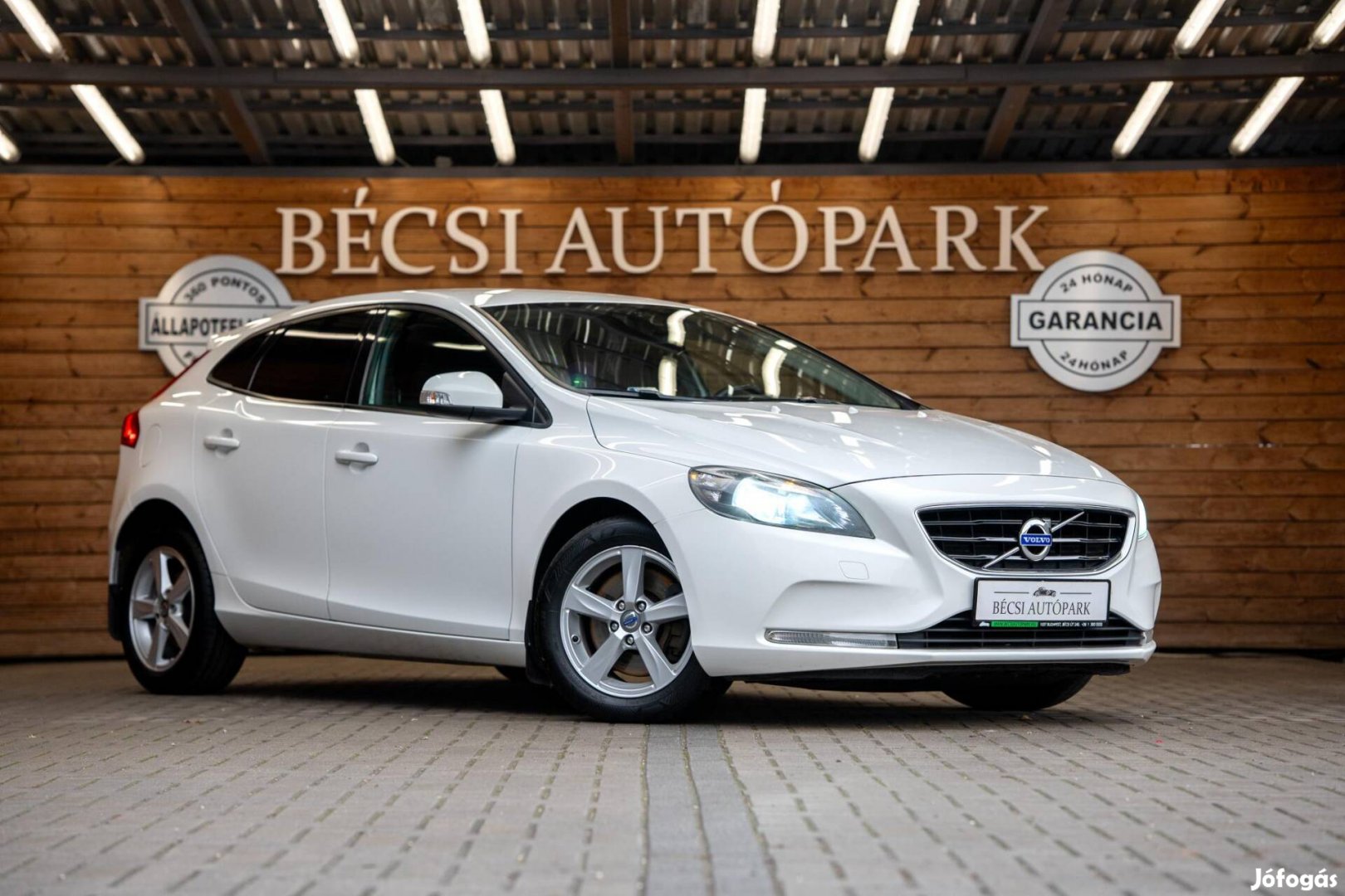 Volvo V40 2.0 D [D3] Kinetic 360 Pontos Függetl...